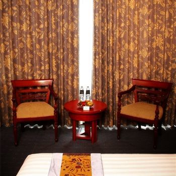 Weta International Hotel Surabaya Buitenkant foto
