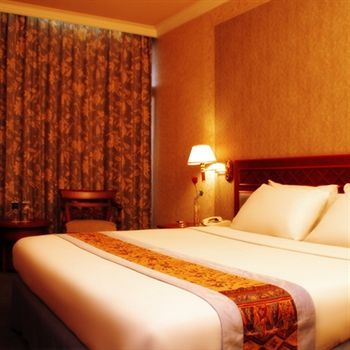 Weta International Hotel Surabaya Buitenkant foto